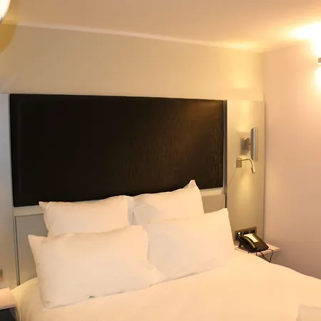 호텔 Boutique Richelieu, Gare Part-dieu 3*